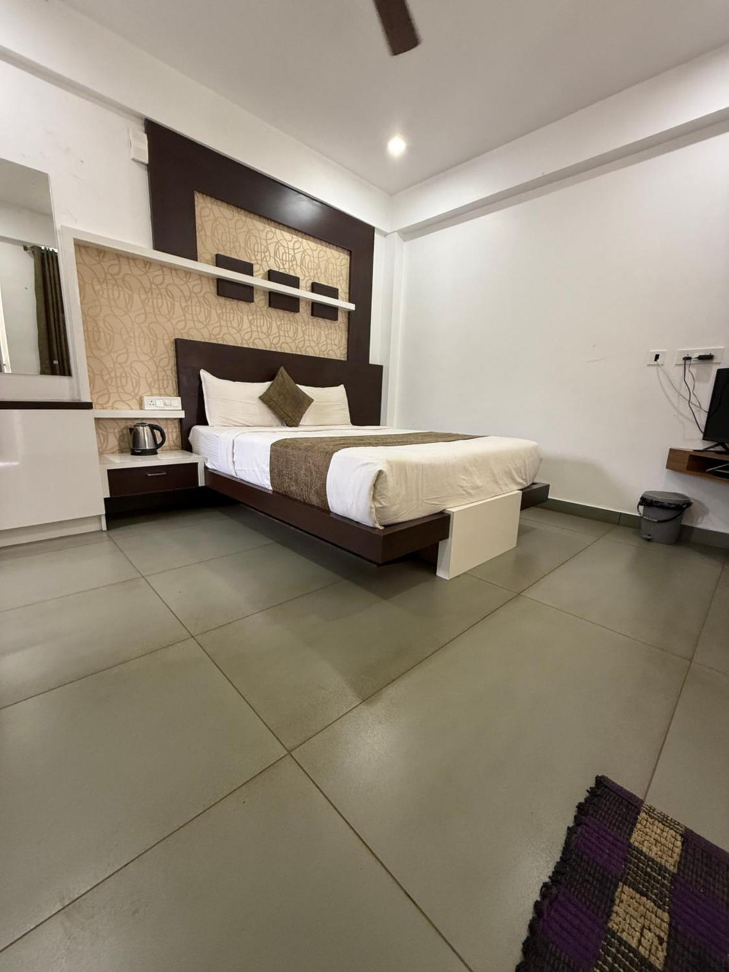 Honey Rock Hotell Kanthalloor Exteriör bild
