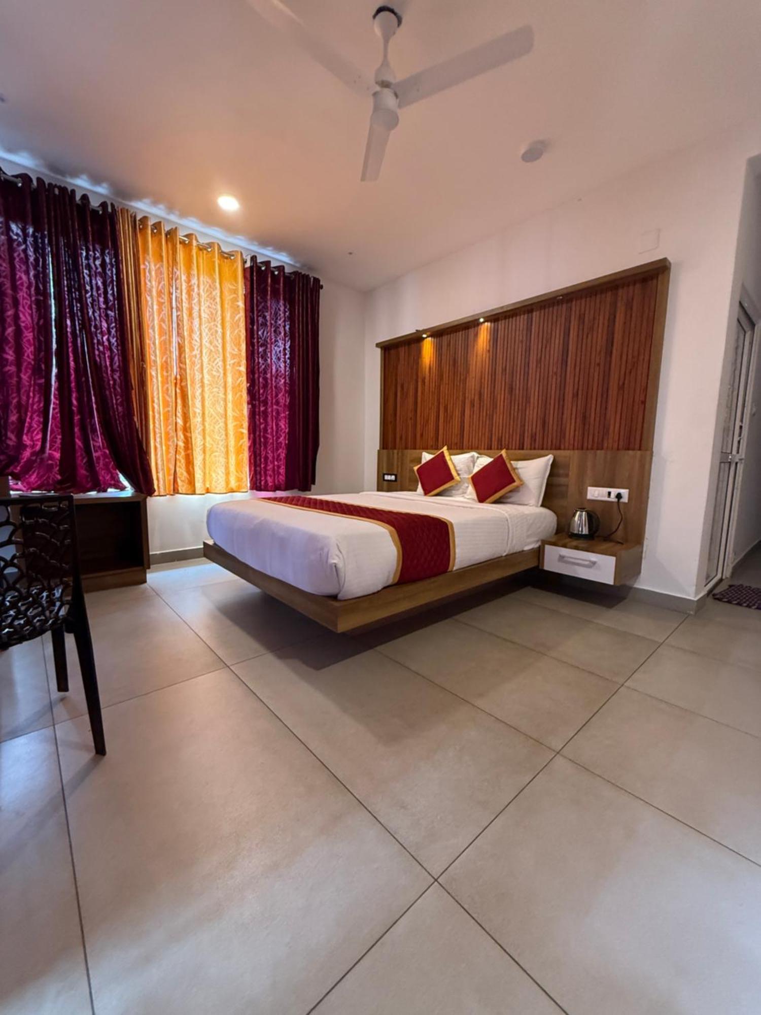 Honey Rock Hotell Kanthalloor Exteriör bild