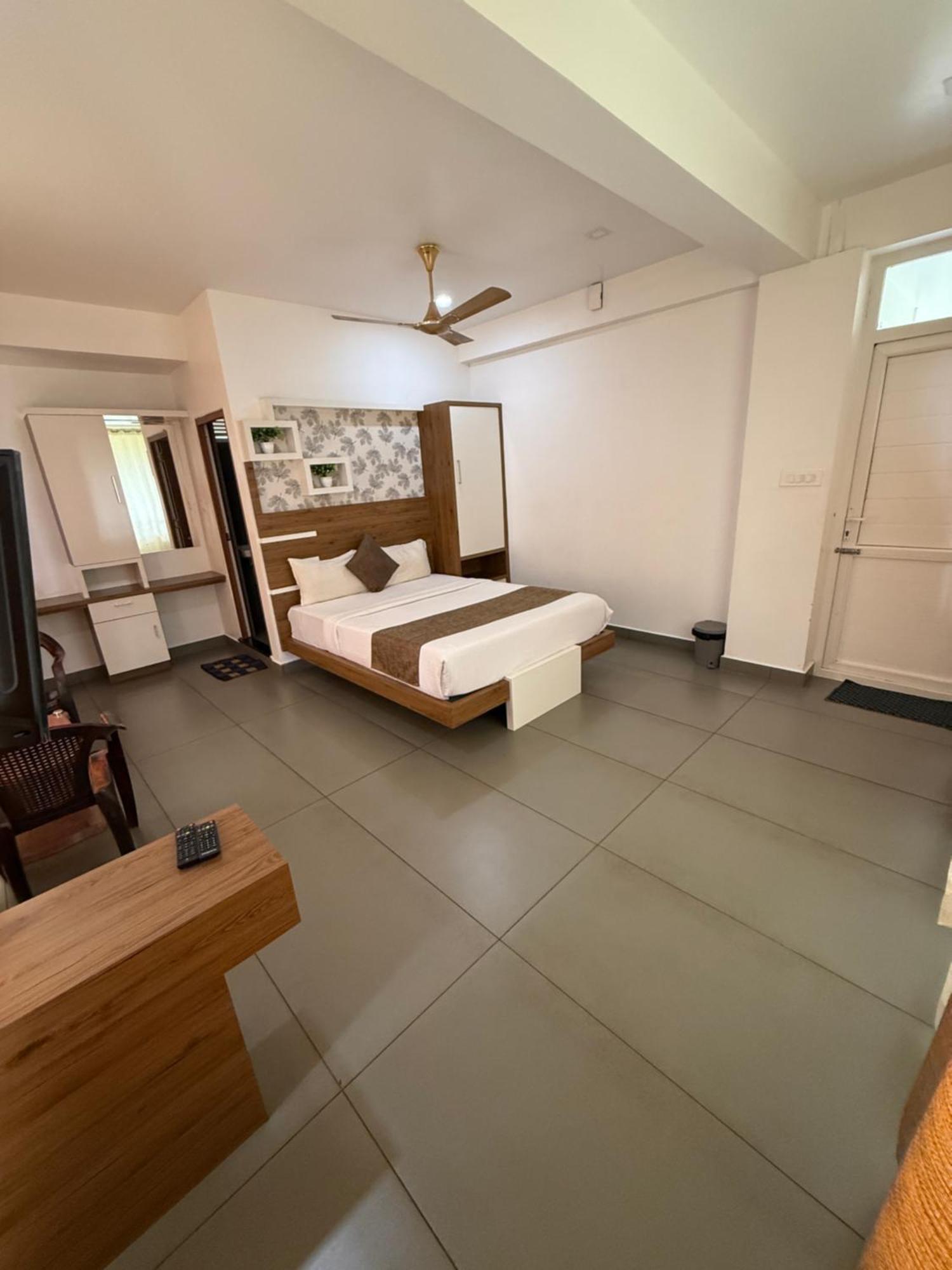 Honey Rock Hotell Kanthalloor Exteriör bild