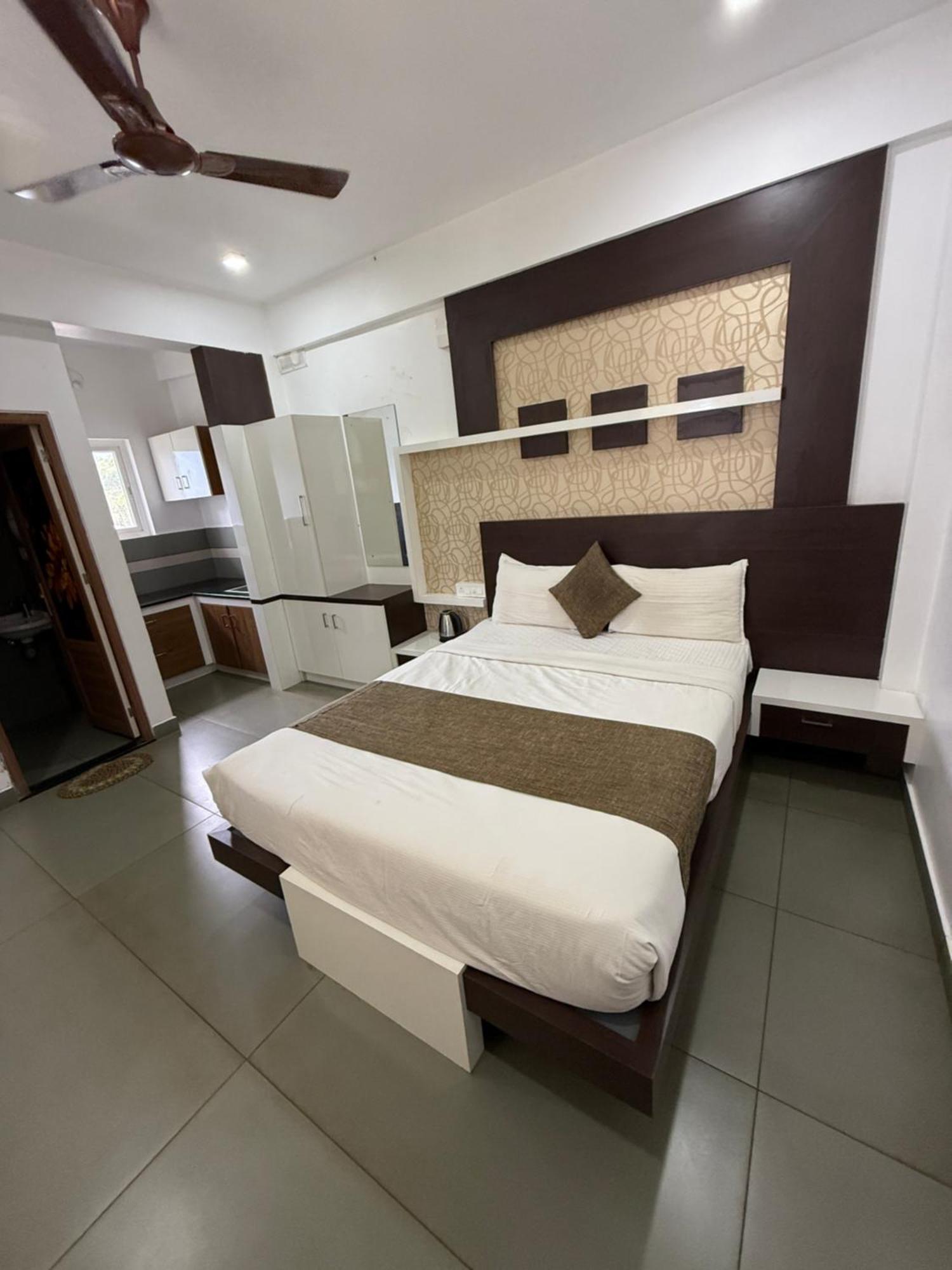 Honey Rock Hotell Kanthalloor Exteriör bild